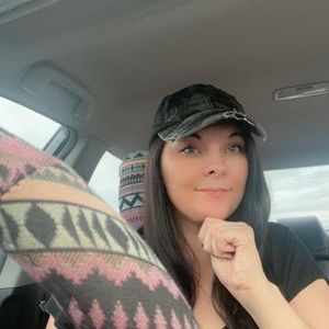 Meet your Posher, Kelli